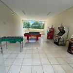 Flats Proximo Ao Shopping Singapura - Pode Descer Com Bebidas Para O Park Aquatico 1405