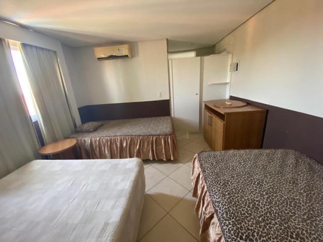 Flats Proximo Ao Shopping Singapura - Pode Descer Com Bebidas Para O Park Aquatico 1405 * Caldas Novas