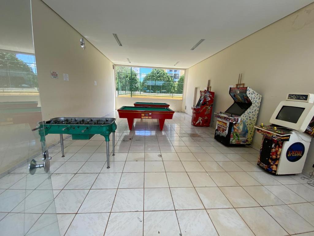 Flats Proximo Ao Shopping Singapura - Pode Descer Com Bebidas Para O Park Aquatico 1405 Apartamento
