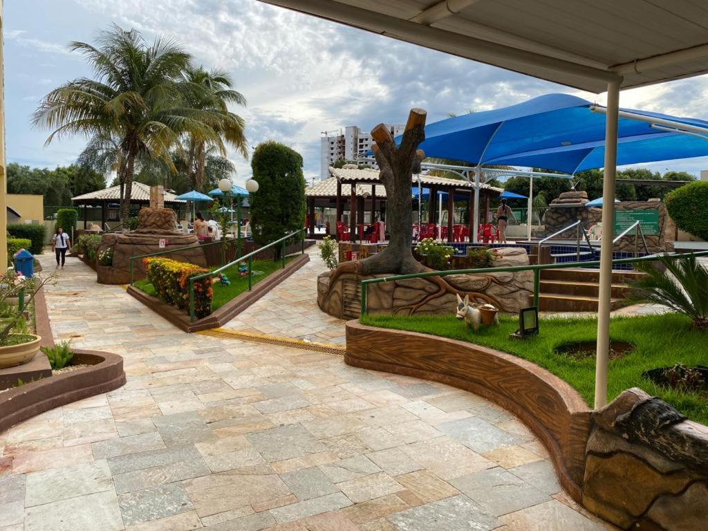 Apartamento Flats Proximo Ao Shopping Singapura - Pode Descer Com Bebidas Para O Park Aquatico 1405 Caldas Novas