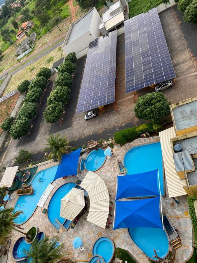 Apartamento Flats Proximo Ao Shopping Singapura - Pode Descer Com Bebidas Para O Park Aquatico 1405 *