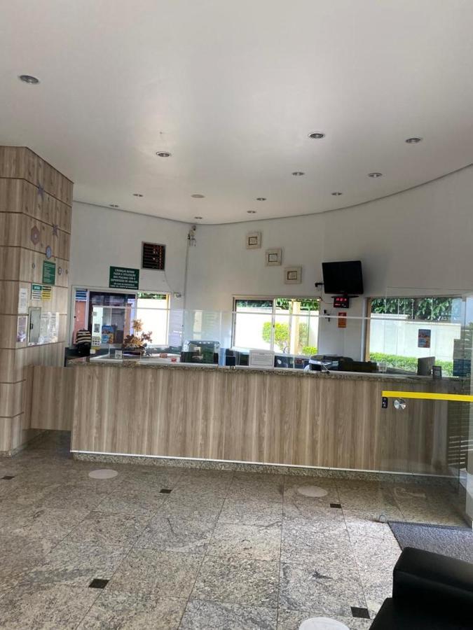 Apartamento Flats Proximo Ao Shopping Singapura - Pode Descer Com Bebidas Para O Park Aquatico 1405 Caldas Novas